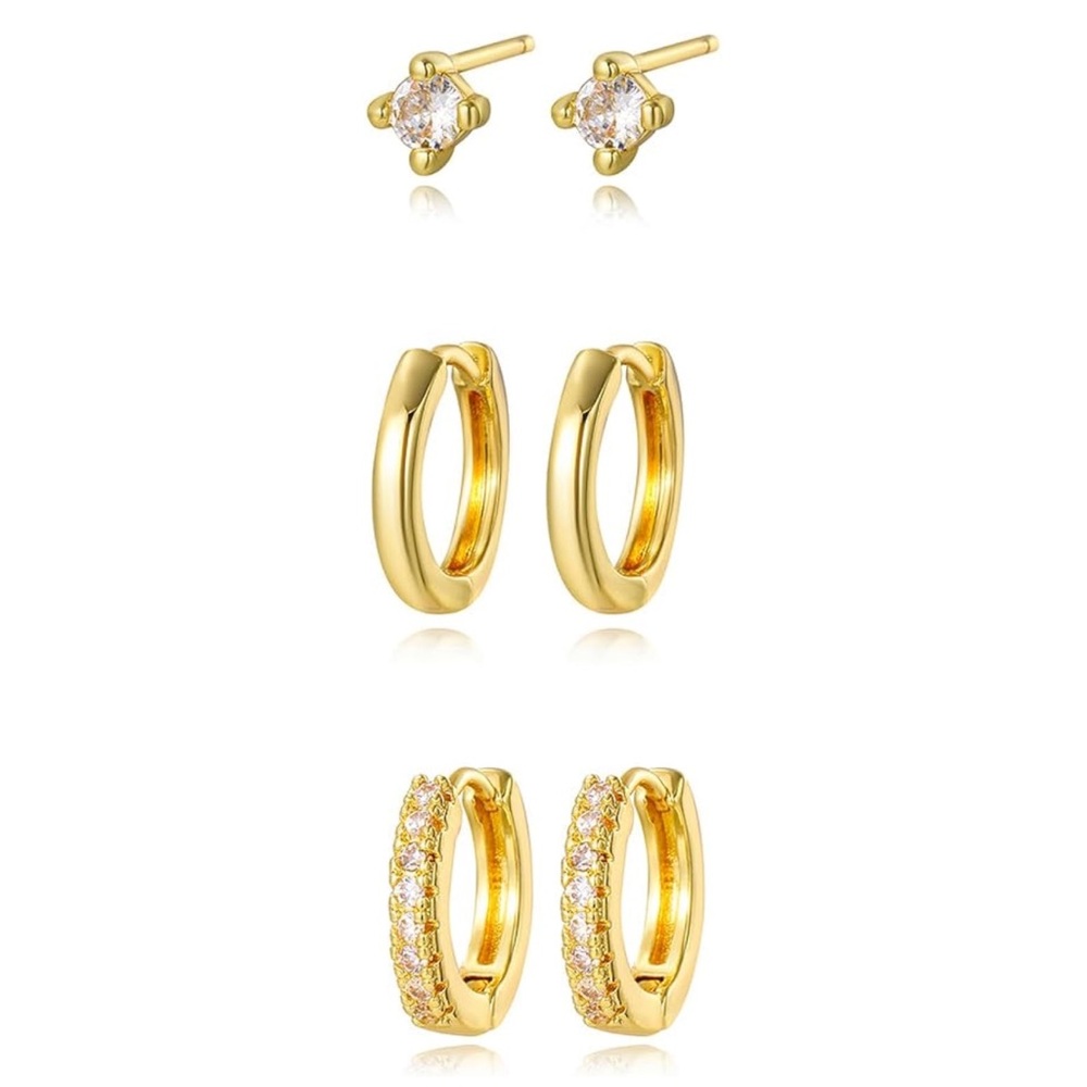 New! “Eternal Memories” Gold Huggie Earrings Set (3041)